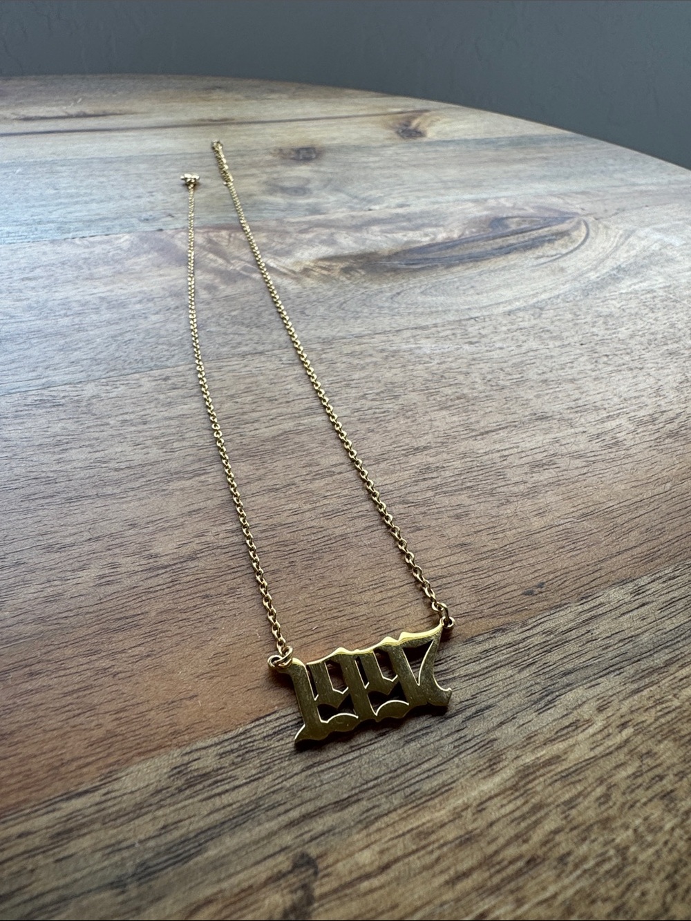 Gold '1997' Number Necklace - Women's Jewelry - Picture 4 of 4